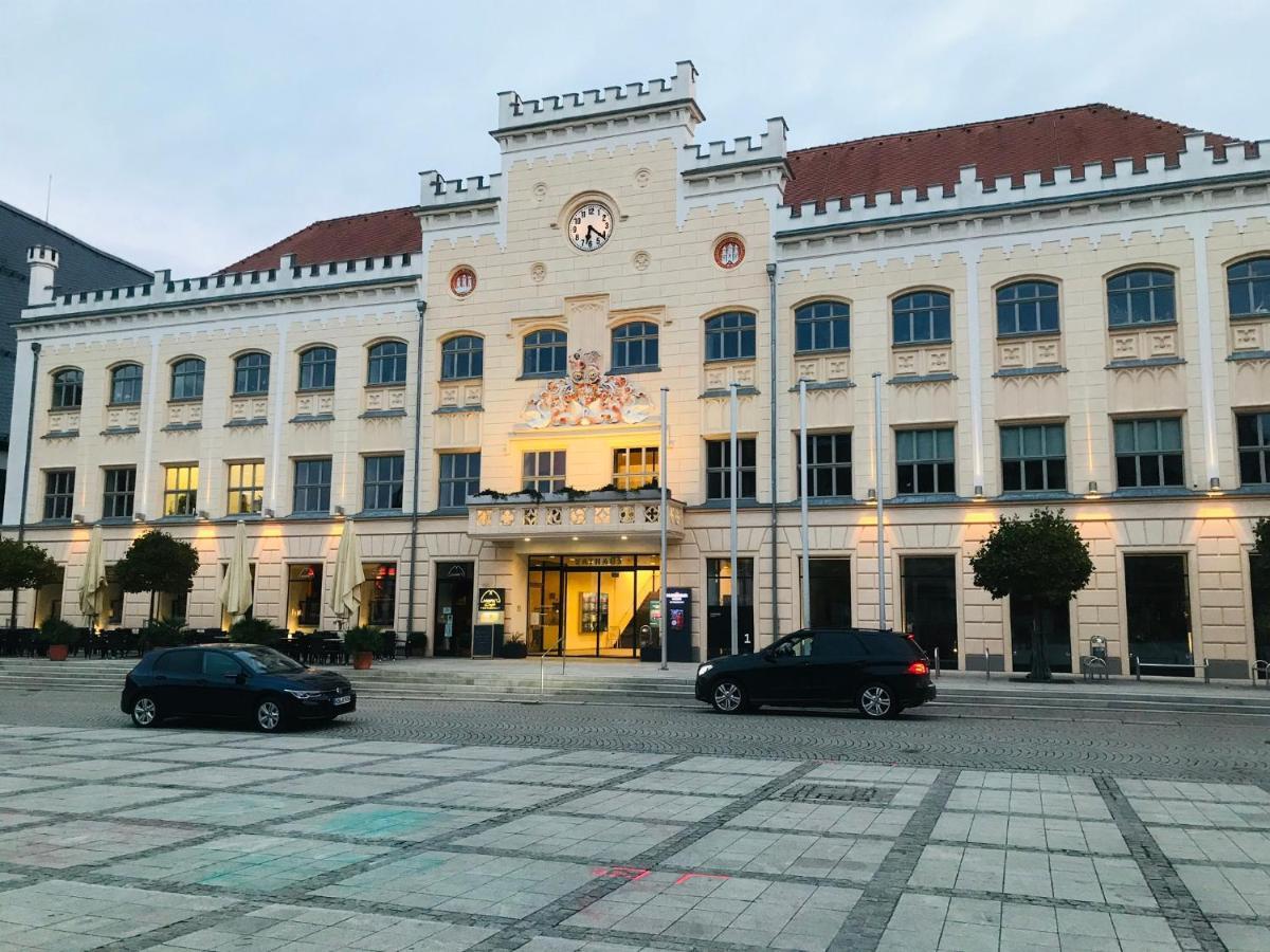 "Glueck Auf" Lichtdurchflutete Schicke Ferienwohnung In Zwickau Buitenkant foto